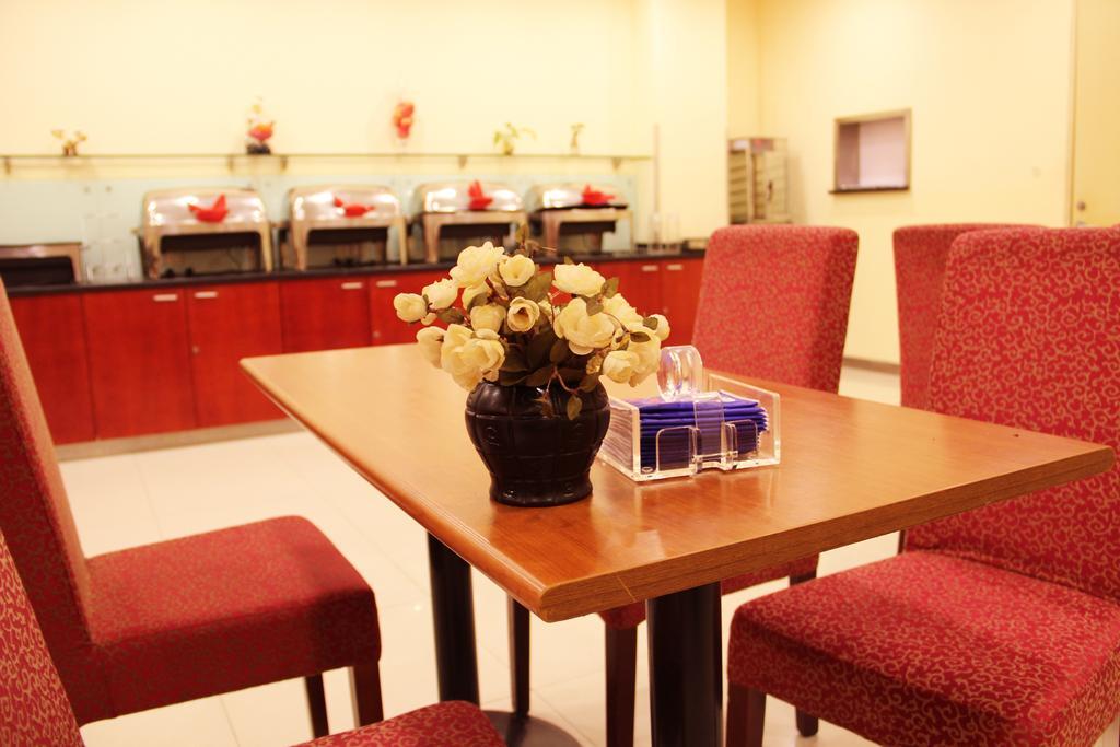 Gold Mine Express Hotel Nanning Dış mekan fotoğraf